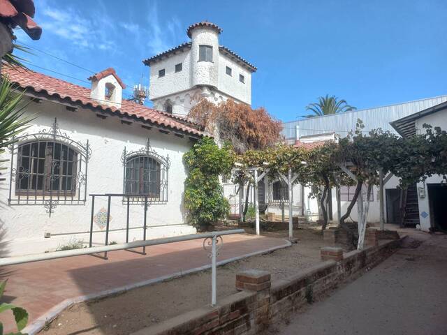 #25-008 - Edificio comercial para Arriendo en Villa Alemana - V